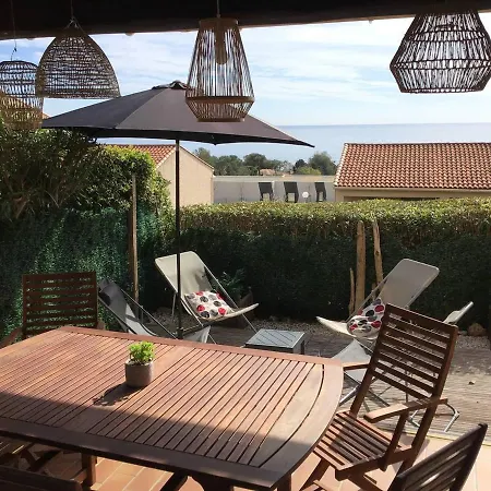 T2 Proche Avec Piscine Et Parking - Fr-1-768-23 *